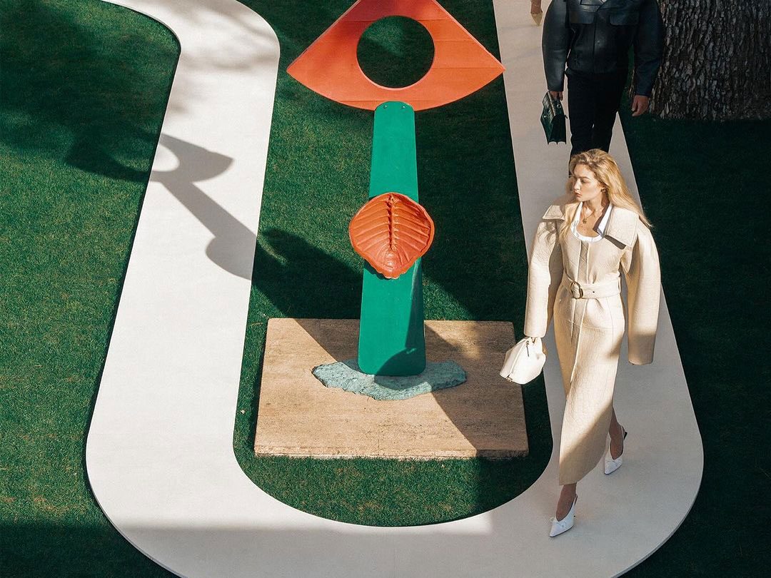 Gigi Hadid Debuted a New Bag at the Jacquemus Spring 2024 Show